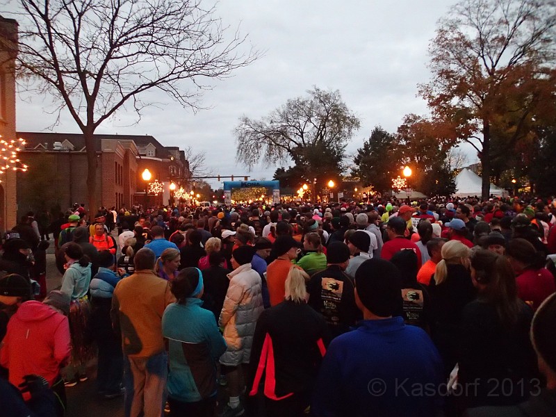 2013 Wicked 10K 105.JPG - People, standing, talking, stretching....